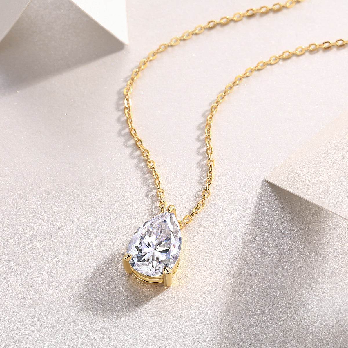 Vera Pear Cut Moissanite 24k Vermeil Necklace